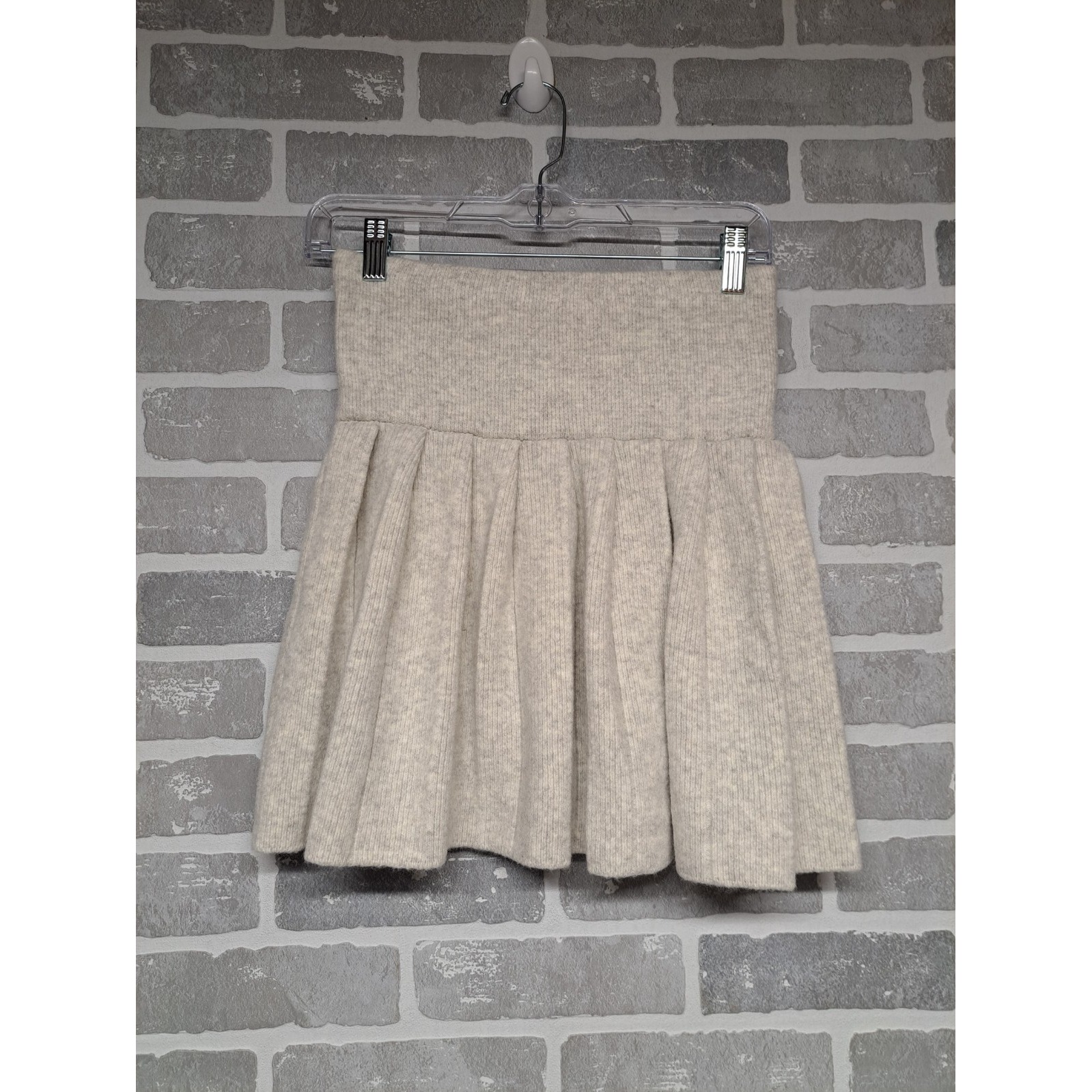 Meshki Dione Pleated Knit Mini Skirt Women Gray Color Size Small Nwt